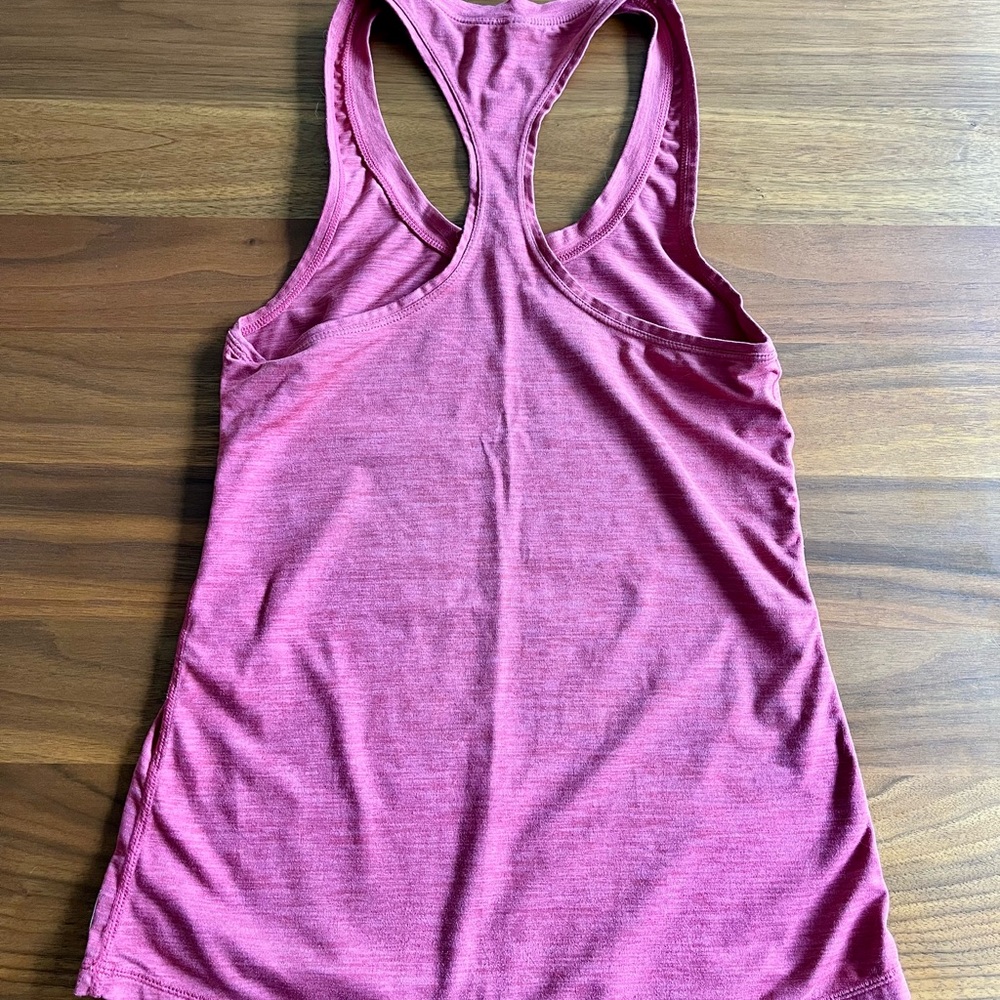 Vuori Raspberry Tank Top - Picture 3 of 3